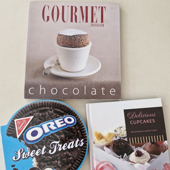 Cook Books - Picture 2 of 4